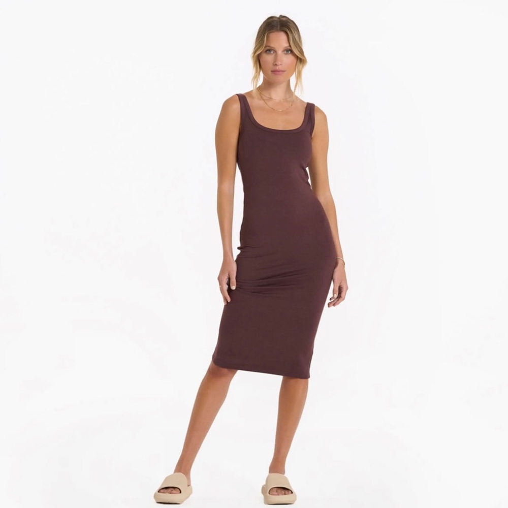 Vuori Halo Essential Dress